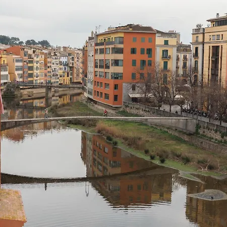 Bravissimo Calderers La Serp, View Over Onyar River Apartment Girona
