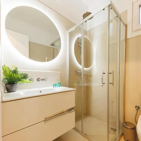 Bravissimo Calderers La Serp, View Over Onyar River * Жирона