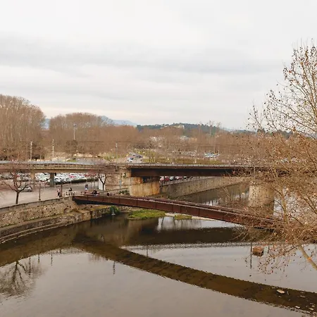 Bravissimo Calderers La Serp, View Over Onyar River Жирона