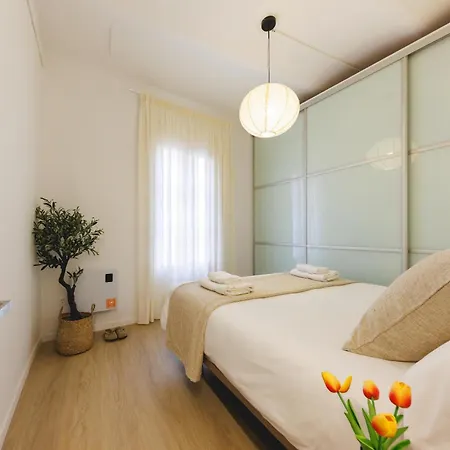 Bravissimo Calderers La Serp, View Over Onyar River Жирона