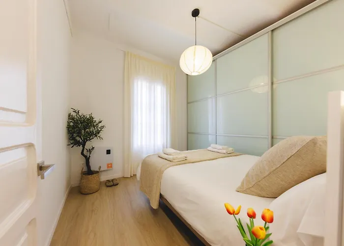 Bravissimo Calderers La Serp, View Over Onyar River Gerona