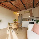 Apartment Bravissimo Calderers La Serp, View Over Onyar River *